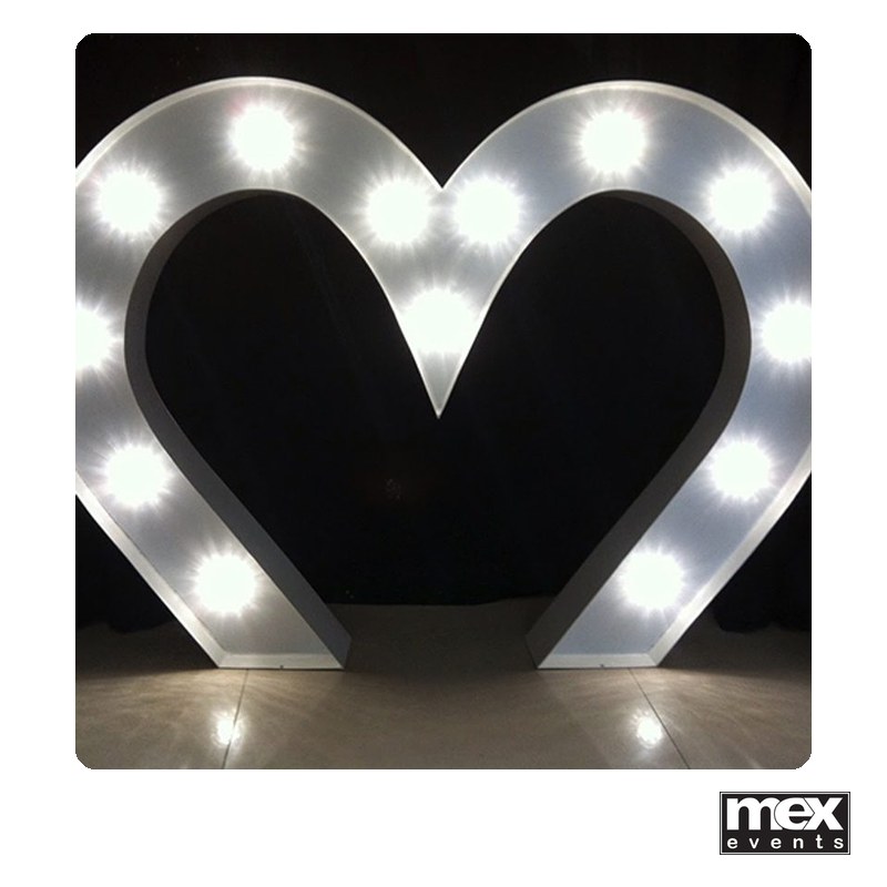 Standing Hearts