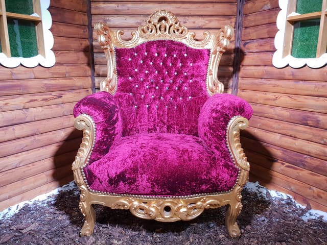 Santa's Thrones